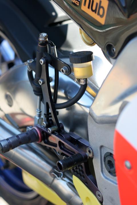 Publieke foto bij onderhoud van 1999 Aprilia RSV Mille