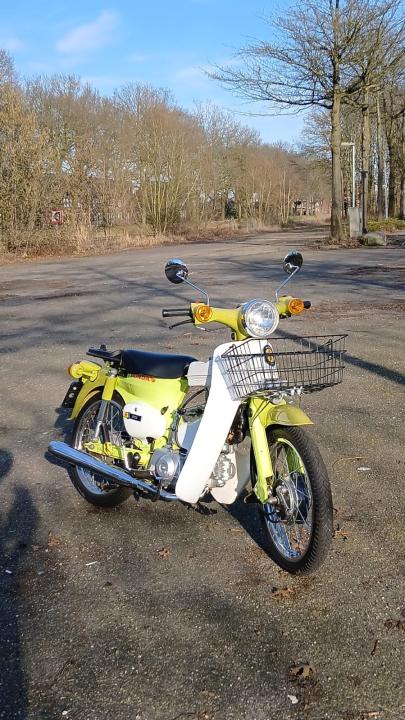 Publieke foto bij onderhoud van Honda C50