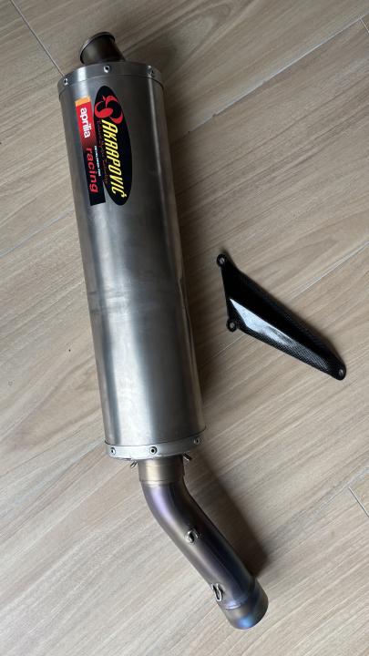 Publieke foto bij onderhoud van 1999 Aprilia RSV Mille