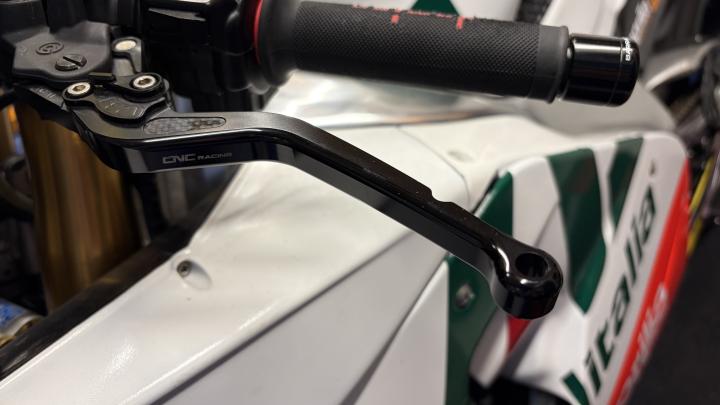 Publieke foto bij onderhoud van 1999 Aprilia RSV Mille
