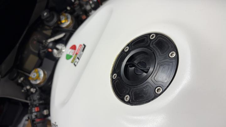 Publieke foto bij onderhoud van 1999 Aprilia RSV Mille