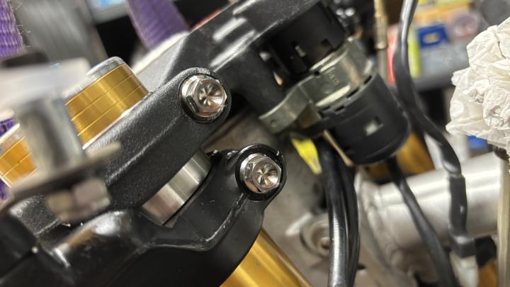 Publieke foto bij onderhoud van 1999 Aprilia RSV Mille