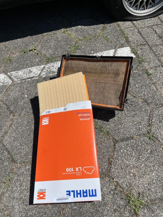 Publieke foto bij onderhoud van 1986 BMW E30 324D