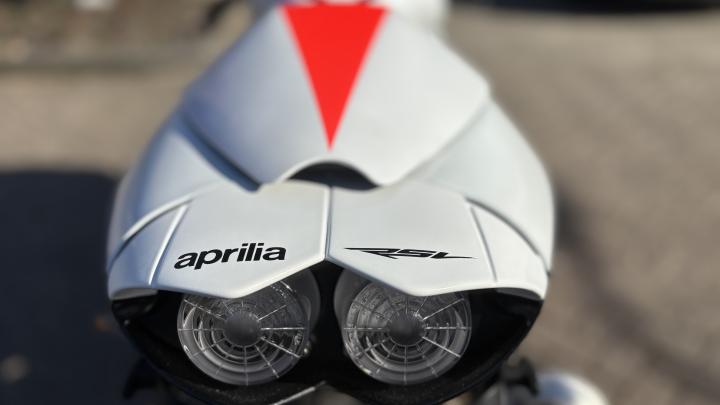 Publieke foto bij onderhoud van 1999 Aprilia RSV Mille