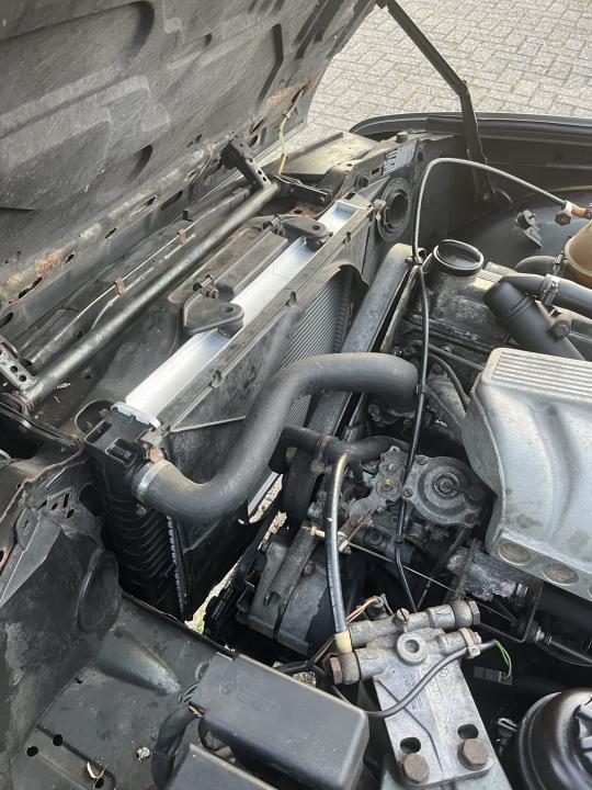 Publieke foto bij onderhoud van 1986 BMW E30 324D