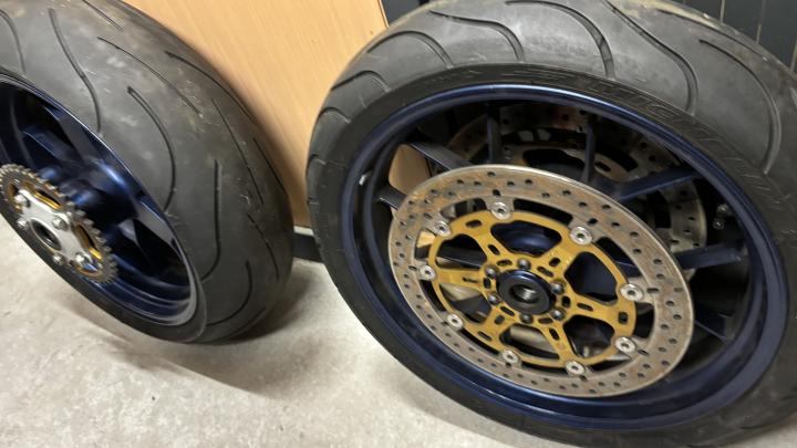 Publieke foto bij onderhoud van 1999 Aprilia RSV Mille