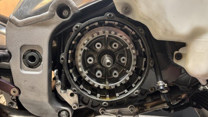 Publieke foto bij onderhoud van 1999 Aprilia RSV Mille