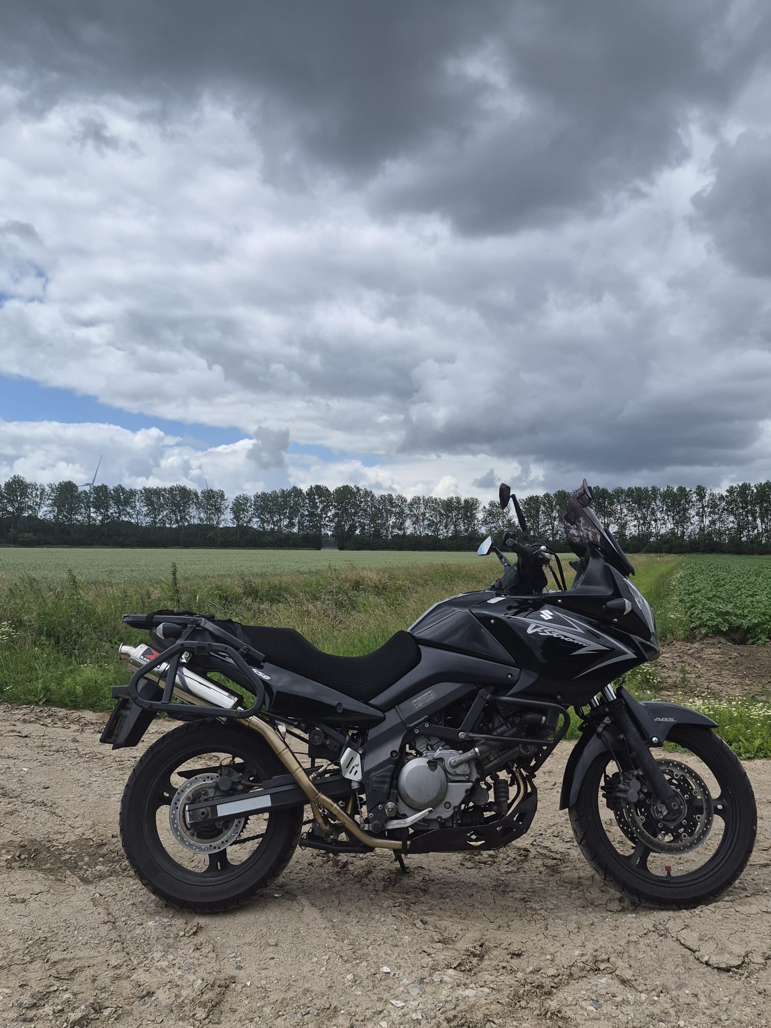 2009 Suzuki DL 650 Black Rhino