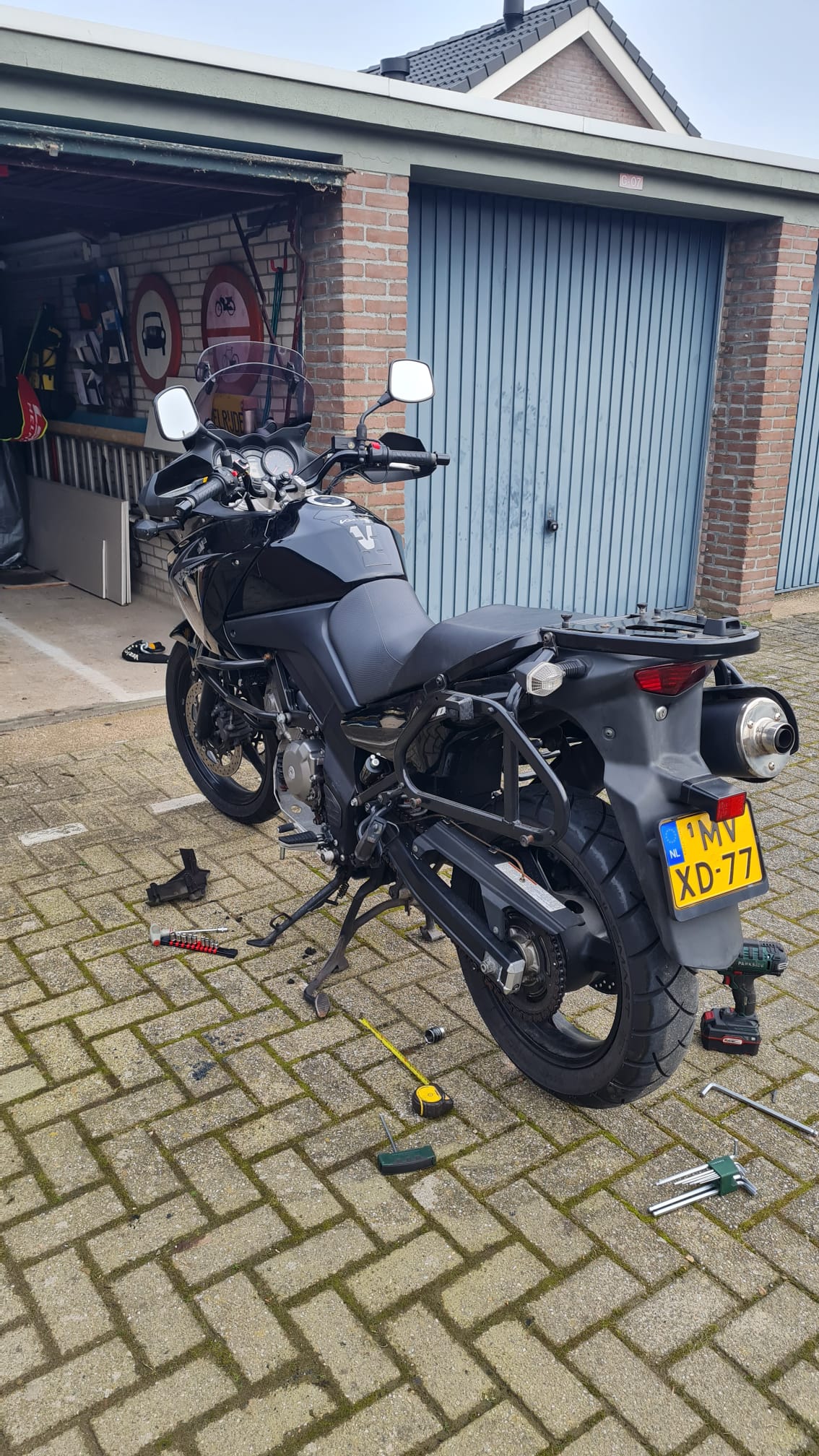 2009 Suzuki DL 650 Black Rhino