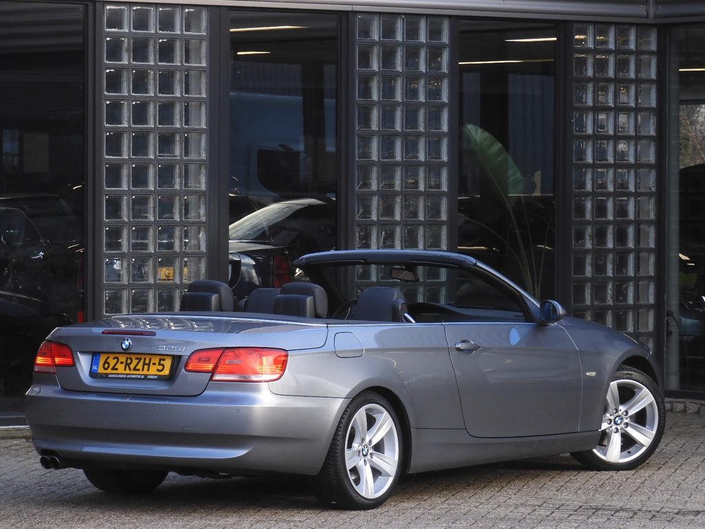 2007 BMW E93 Cabrio